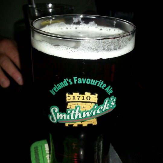 Photo taken at Kilkennys Irish Pub by Heidi L. on 4/1/2013