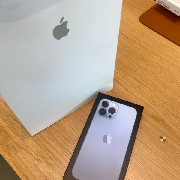 Apple Yorkdale 35 tips