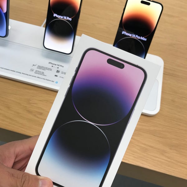 Apple Yorkdale 35 tips