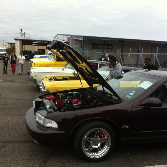 Kish Complete Car Care Center 5300 Franklin Ave