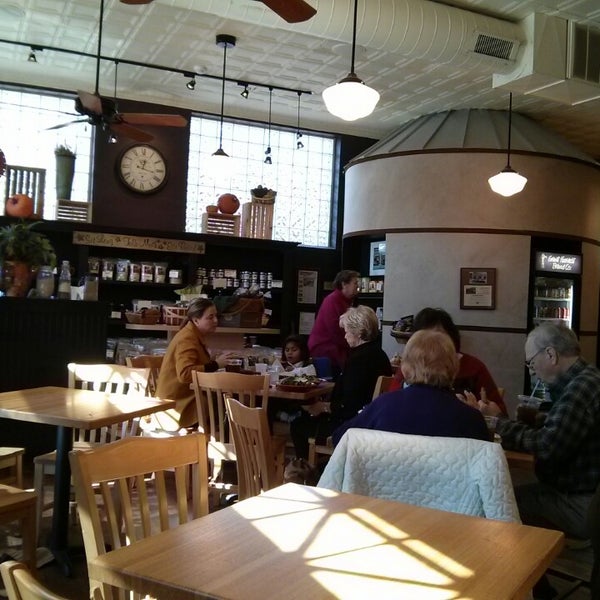 Photo taken at Great Harvest Bread Co. (Kirkwood) by Jacques L. on 10/25/2013