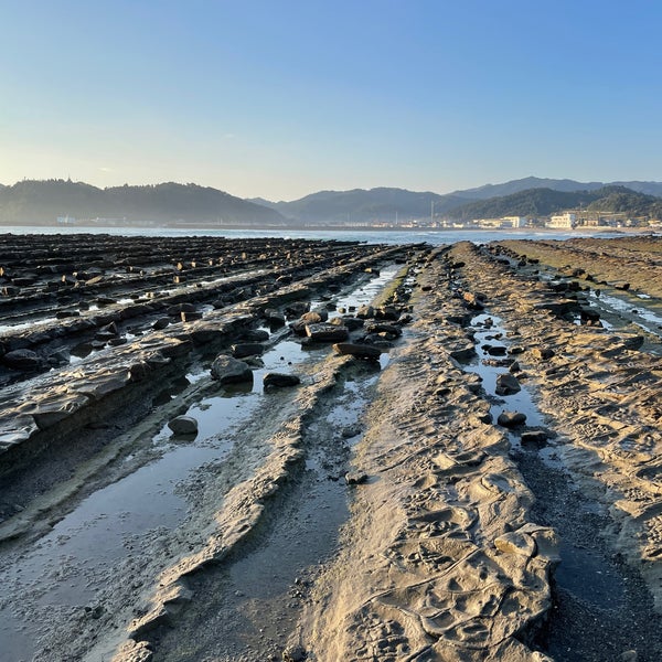 鬼の洗濯板 青島の隆起海床と奇形波蝕痕 宮崎市 宮崎県