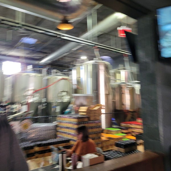 Foto diambil di Old Irving Brewing Co. oleh Gary G. pada 11/18/2023