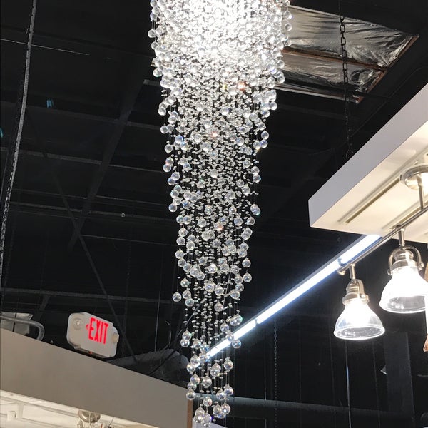 lamps plus corporate office