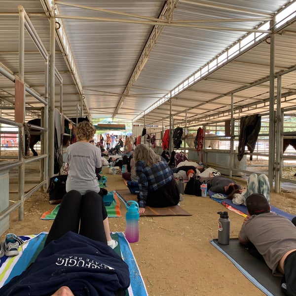 Rattler's BarBQue Newhall 26495 Golden Valley Rd