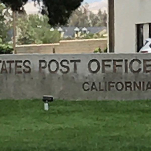US Post Office Newhall Santa Clarita, CA