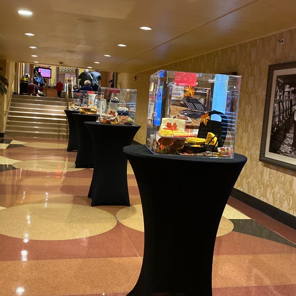 Hollywood Casino Aurora 1 W New York St