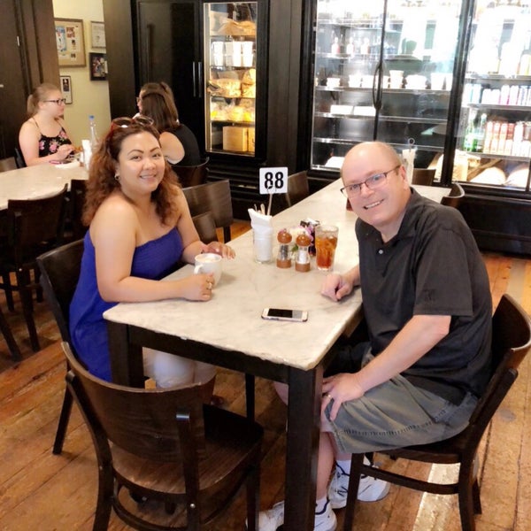 5/27/2018 tarihinde Ava B.ziyaretçi tarafından Winslow&#39;s Table'de çekilen fotoğraf