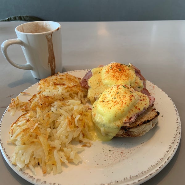 Amazing Eggs Benedict and the Best  Hot Chocolate!  Very generous portions so you will not leave hungry.