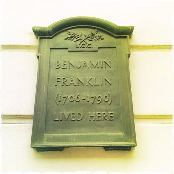 รูปภาพถ่ายที่ Benjamin Franklin House โดย Mark H. เมื่อ 10/7/2013