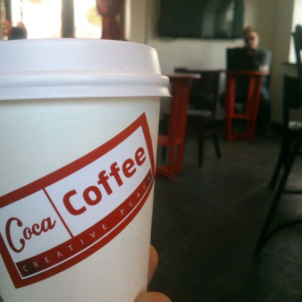4/22/2015 tarihinde Ринат Г.ziyaretçi tarafından Coca Coffee Creative Place'de çekilen fotoğraf