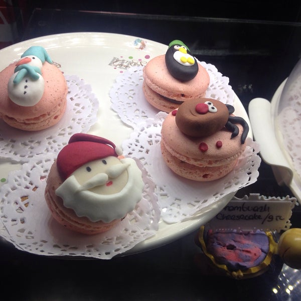 Foto diambil di Pikap Cake Cafe Atölye oleh Aylinia pada 12/31/2014