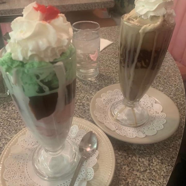 Photo taken at Sugar Bowl Ice Cream Parlor Restaurant by Patrick D. on 5/7/2022