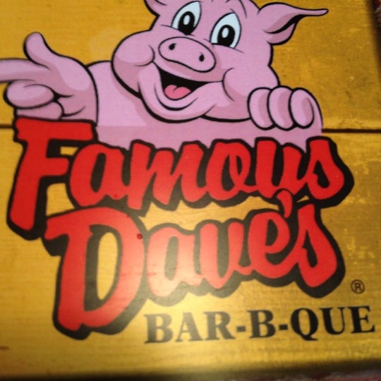 Photo taken at Famous Dave&#39;s by RingleaderENT on 10/13/2012