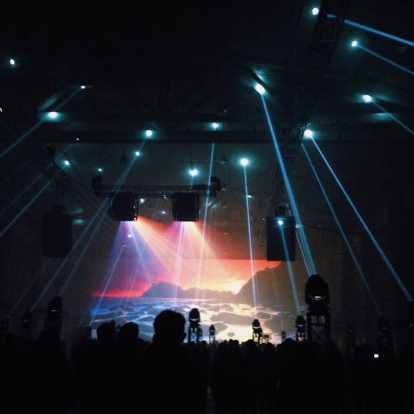 St event. кинотеатр под открытым небом в лесу. клубная вечеринка. Event media. пивной фестиваль в спб.