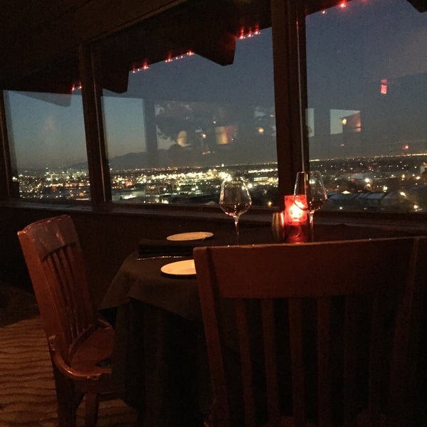 Photo taken at Simms Steakhouse by Christian O. on 2/19/2015