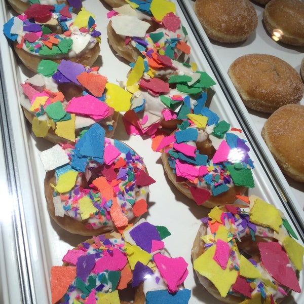 9/21/2015에 Pao O.님이 Krispy Kreme에서 찍은 사진