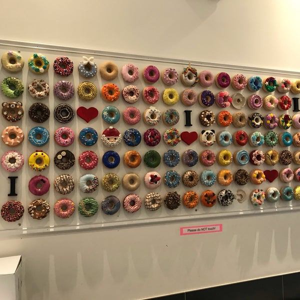 Foto tirada no(a) Gonutz with Donuts por Evelyn H. em 6/19/2019