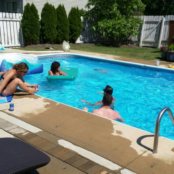 Pool Side Pussy