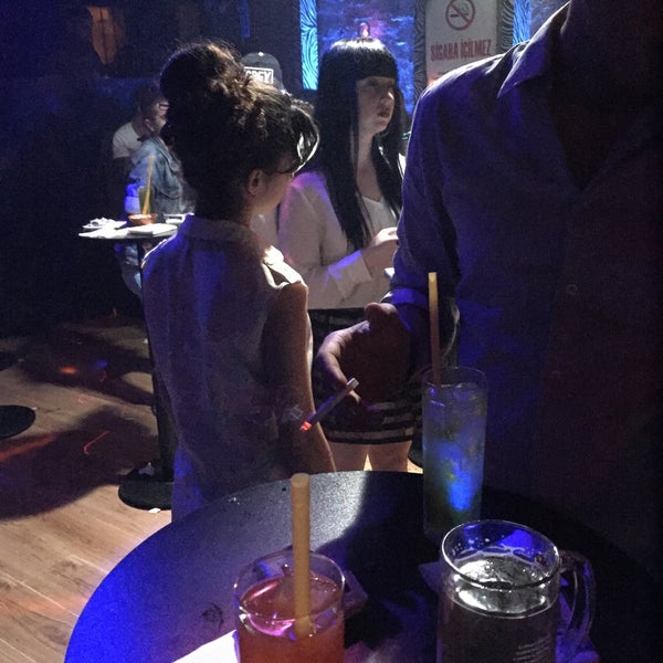 6/24/2016에 Cenk R.님이 Pinokyo Bar Terrace에서 찍은 사진