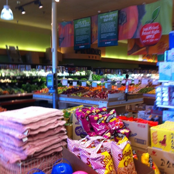 H Mart Grocery Store in Levittown