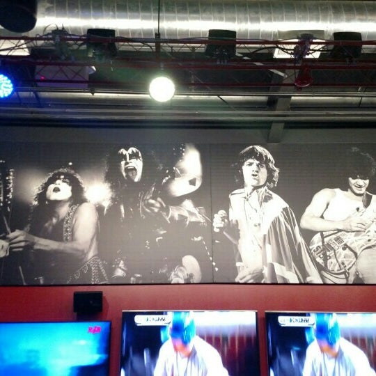 Photo taken at Rock and Brews by Dick T. on 10/21/2015