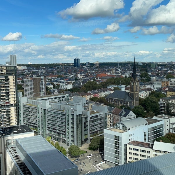 9/30/2021 tarihinde Hussamziyaretçi tarafından JW Marriott Hotel Frankfurt'de çekilen fotoğraf