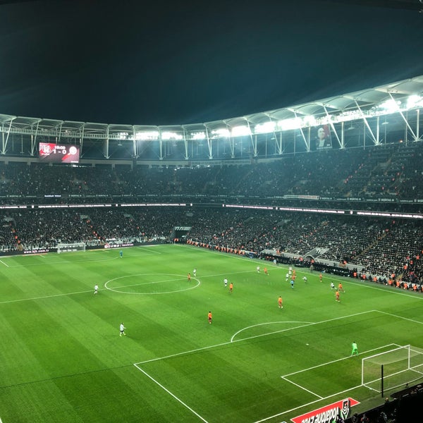 Foto diambil di Tüpraş Stadyumu oleh Tülin E. pada 12/2/2018