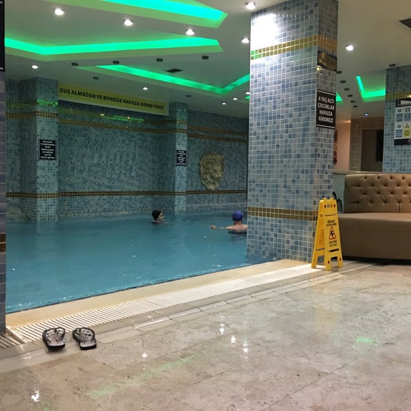 Photo taken at Black Bird Thermal Hotel&amp;SPA by ️زیبا♌️ on 9/23/2018