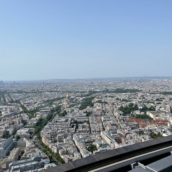Das Foto wurde bei Aussichtsplattform des Tour Montparnasse von Alexey F. am 6/18/2022 aufgenommen