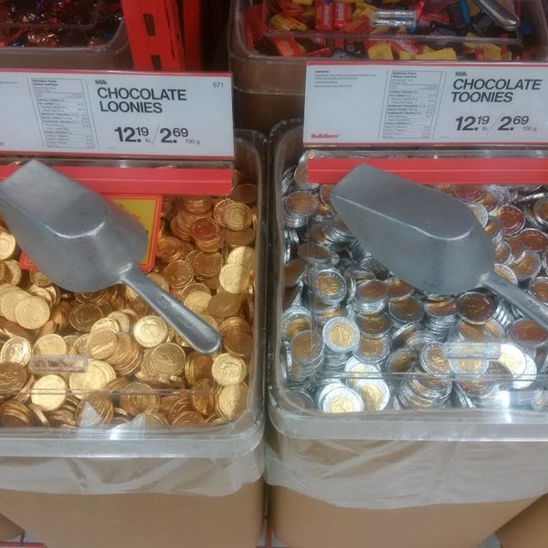 Photos At Bulk Barn Regent Winnipeg Mb