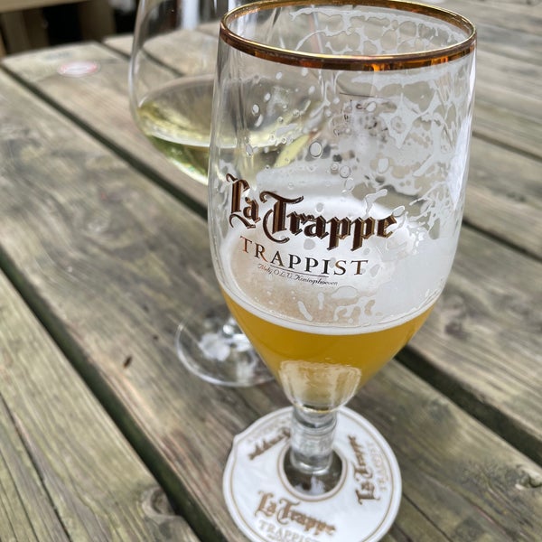 Foto scattata a Bierbrouwerij de Koningshoeven - La Trappe Trappist da Erik B. il 9/12/2021