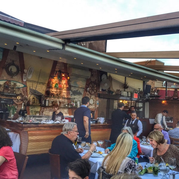 4/29/2017 tarihinde Nes Q.ziyaretçi tarafından Liman Restaurant'de çekilen fotoğraf