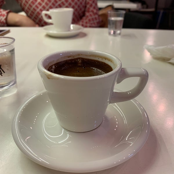 Снимок сделан в Siyah Cafe &amp; Breakfast пользователем Ayşe K. 7/20/2019