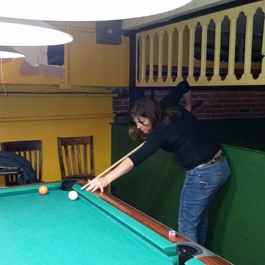 1/17/2015 tarihinde Barry R.ziyaretçi tarafından Orton&#39;s Billiards &amp; Pool'de çekilen fotoğraf