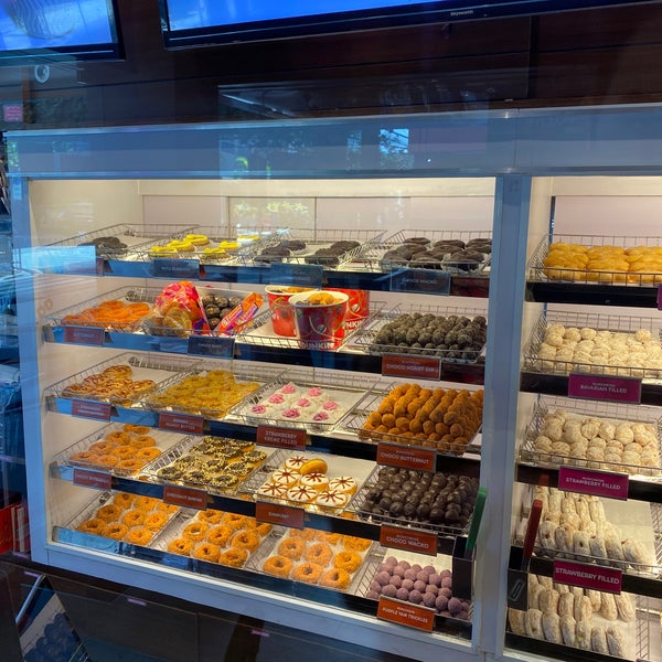 Walking Directions To Dunkin Donuts Dunkin' Donuts - Bagumbayan - Eastwood City Walk 1