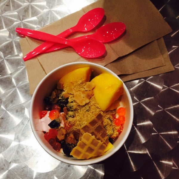 Yogurt Extreme Ice Cream Parlor in Corvallis