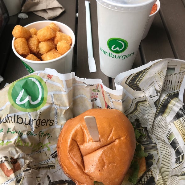 Photo taken at Wahlburgers by Sophia F. on 4/7/2018