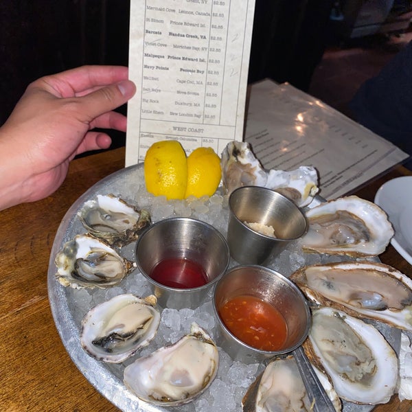 Foto scattata a Upstate Craft Beer and Oyster Bar da Jase E. il 6/13/2022