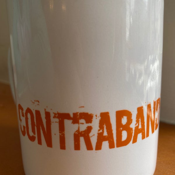 Foto tirada no(a) Contraband Coffeebar por Chris em 3/9/2020