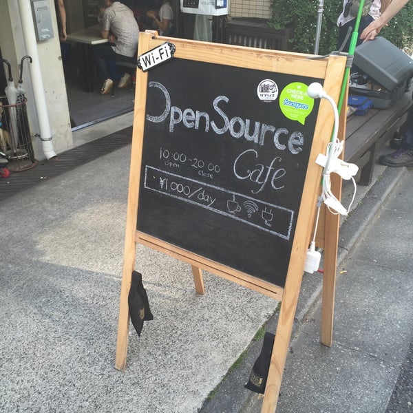 Снимок сделан в Shimokitazawa OpenSource Cafe пользователем STUDIO d. 5/10/2015