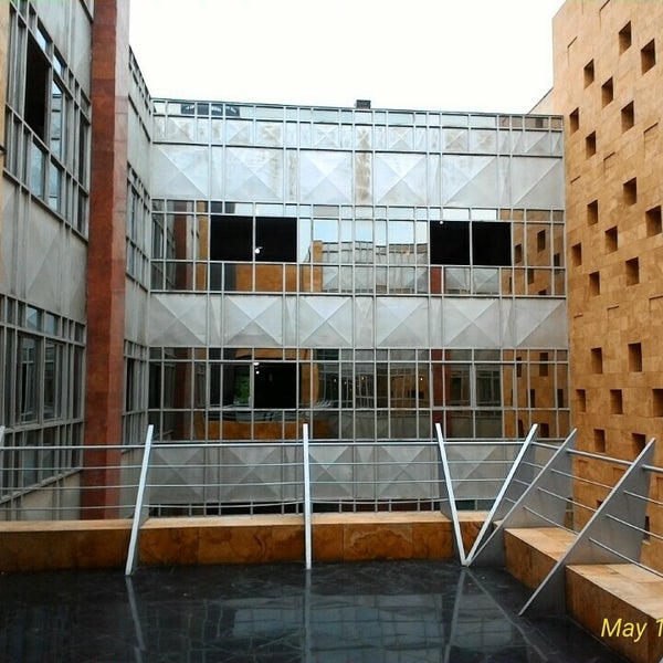 Photos at Central Library of Isfahan Municipality | کتابخانه مرکزی ...