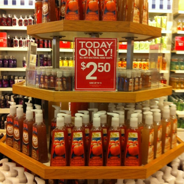 Bath Body Works Outlet (True Outlet) After SAS (Katy, TX) Pics July 13