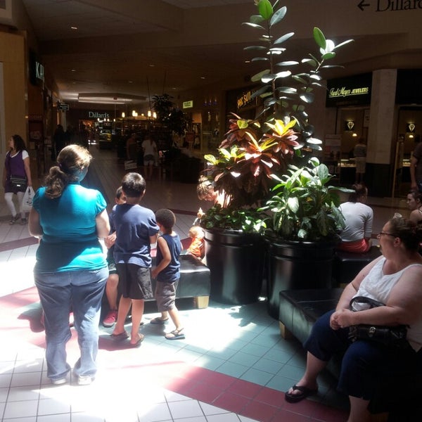 Photos at Red Cliffs Mall Shopping Mall in Saint