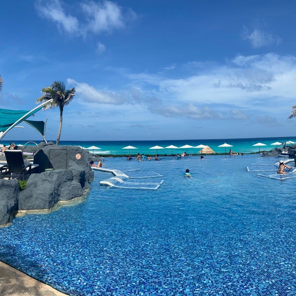7/7/2021 tarihinde Roberto F.ziyaretçi tarafından Hard Rock Hotel Cancún'de çekilen fotoğraf