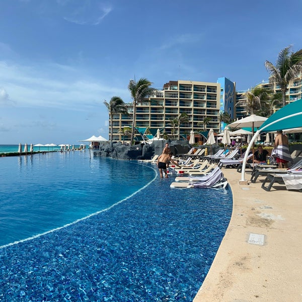 Снимок сделан в Hard Rock Hotel Cancún пользователем Roberto F. 7/14/2021