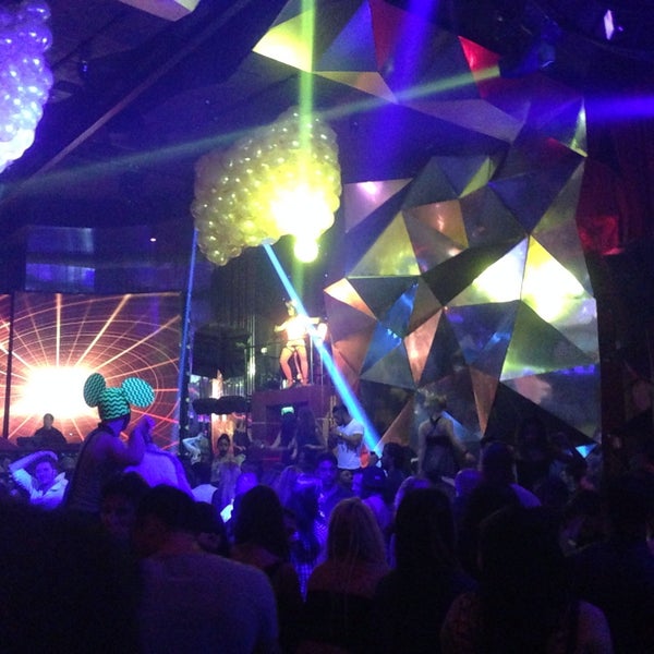 Foto scattata a SET Nightclub da Roberto F. il 12/31/2014
