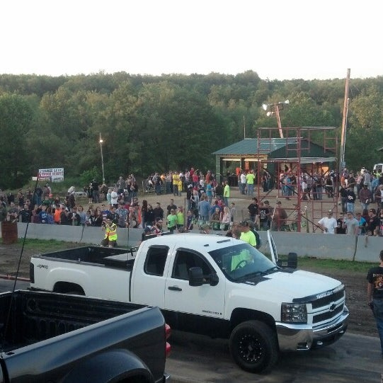 Yankee Lake Truck Night 3 tips from 301 visitors