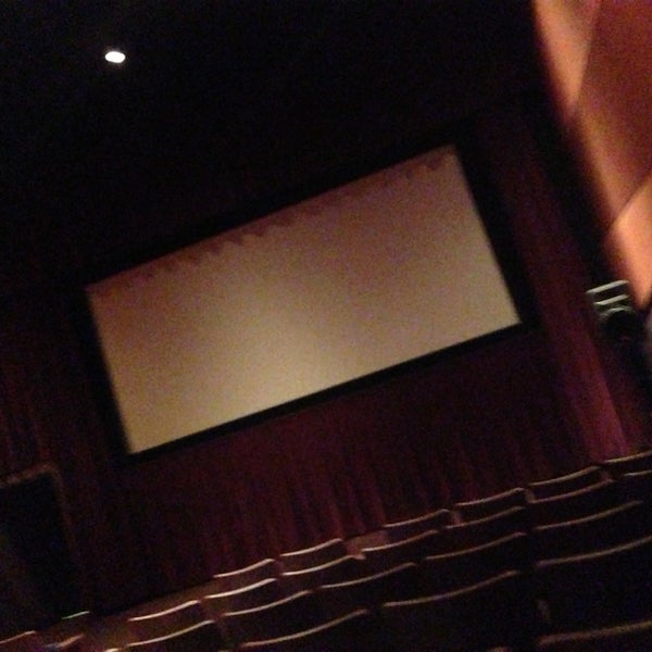 Das Foto wurde bei Tower Theater von PALO! am 5/10/2013 aufgenommen