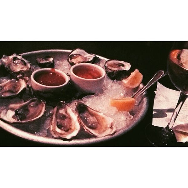 Photo taken at Grand Central Oyster Bar Brooklyn by Kendra A. on 8/10/2015